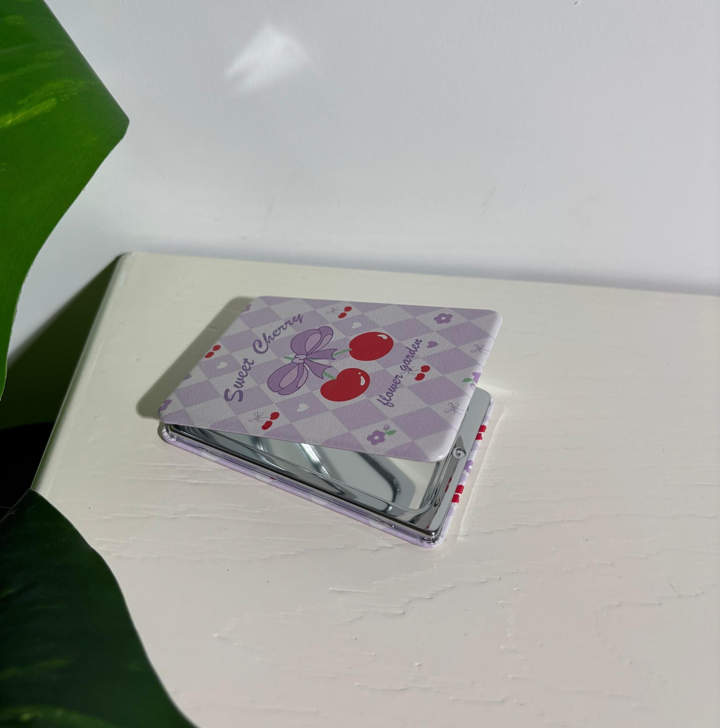 Cherry pocket mirror