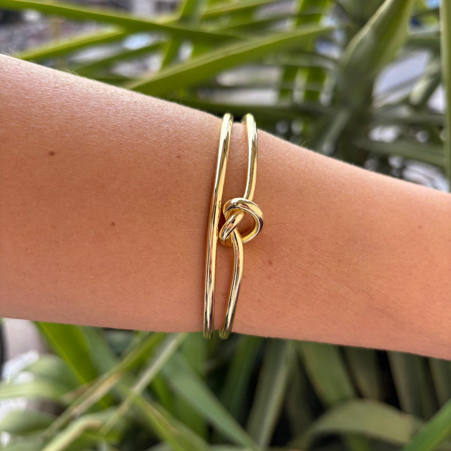 Lila Knot Bangle