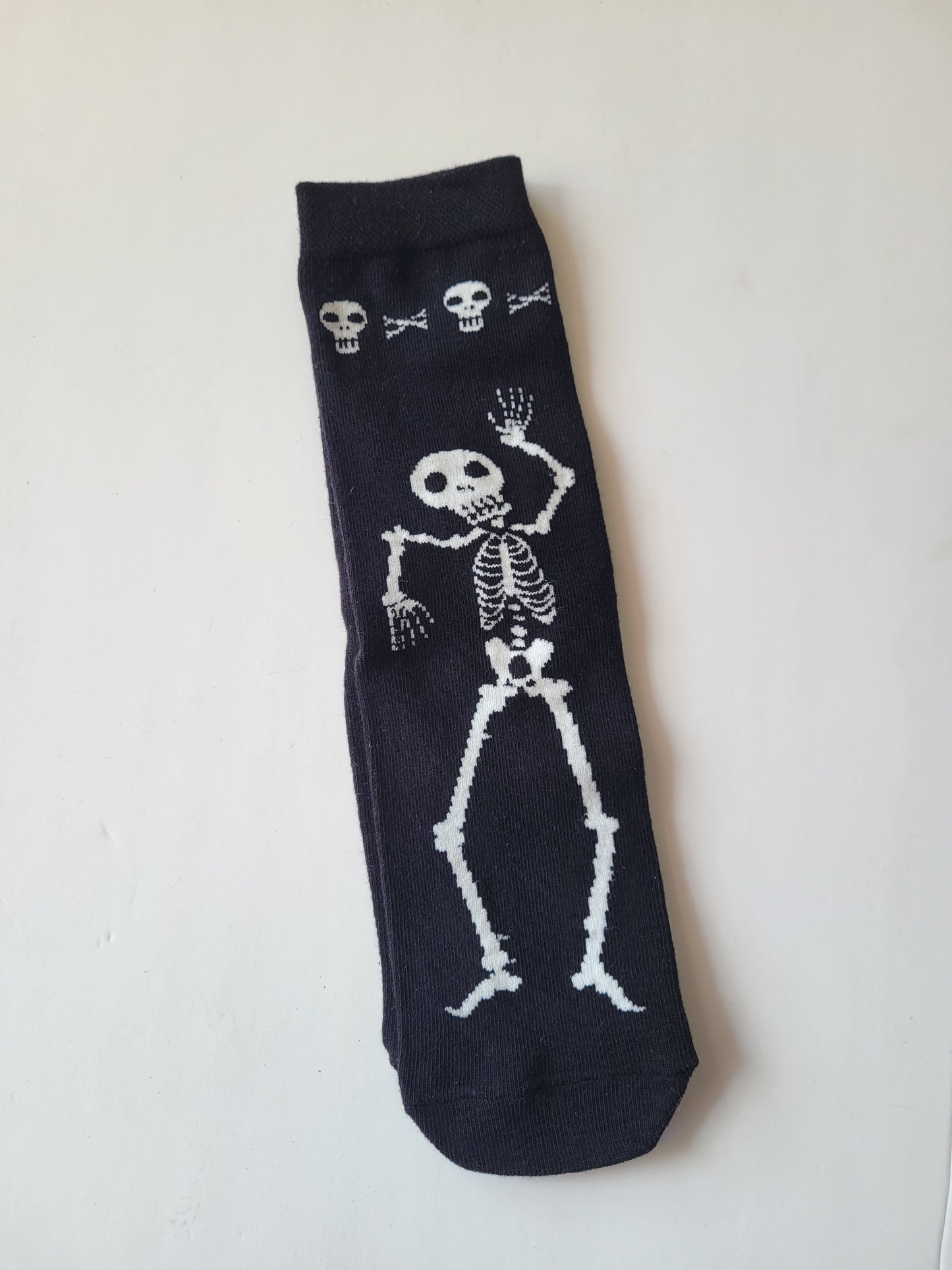Skeleton socks