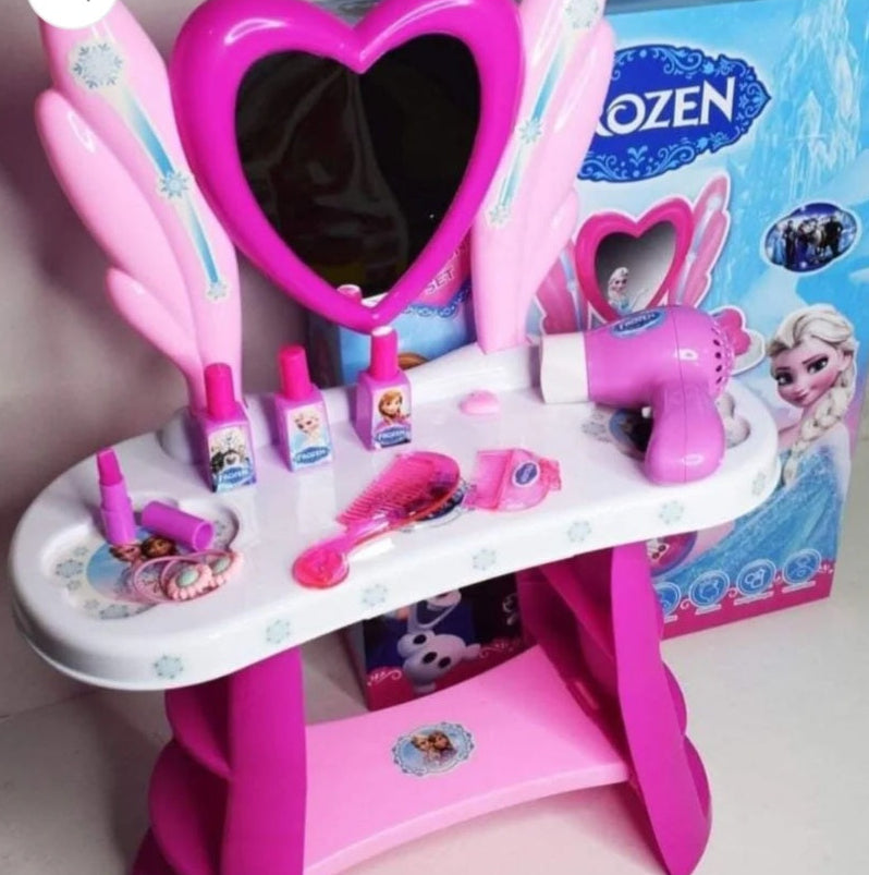 FROZEN GIRL'S BEAUTY SET GAME