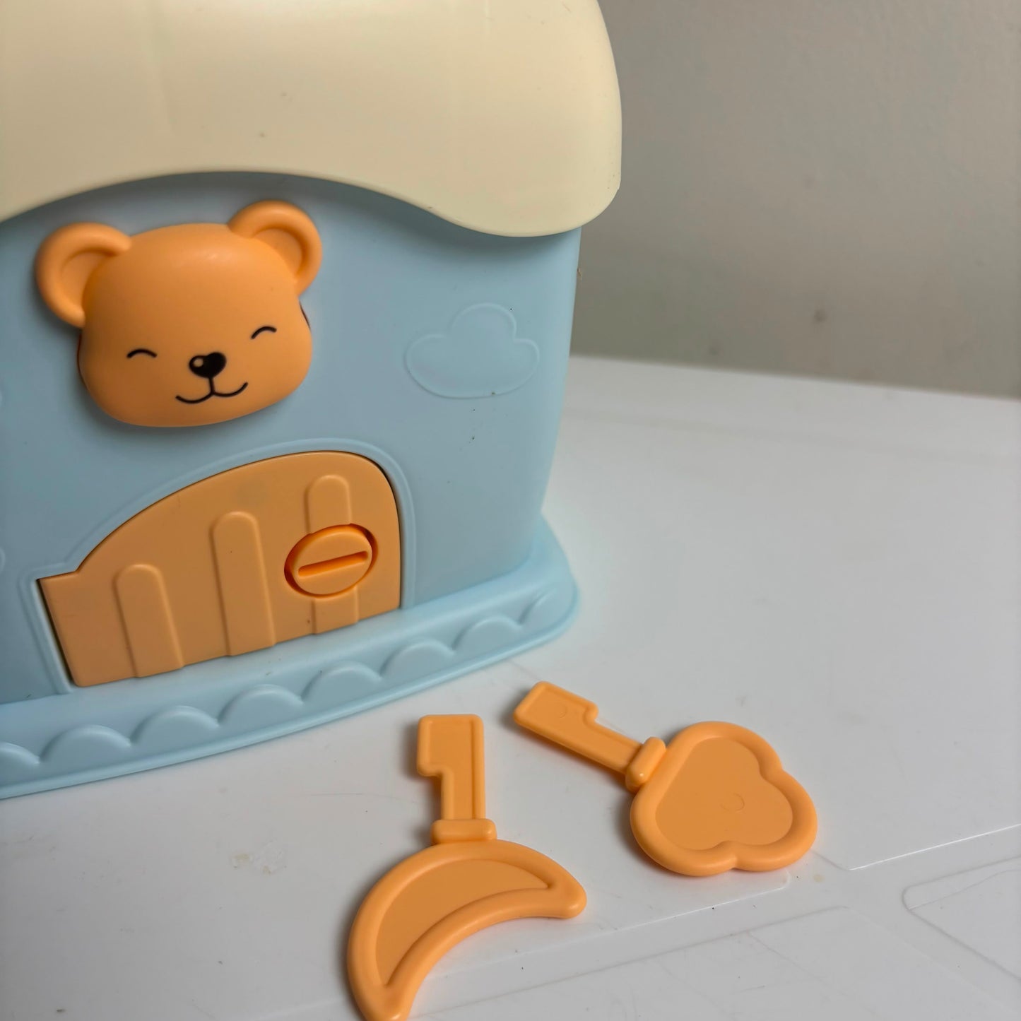 FAVOMOTO House Piggy Bank