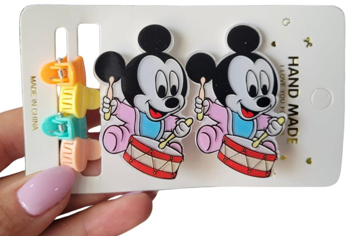 New Mickeys Minnies hairpins