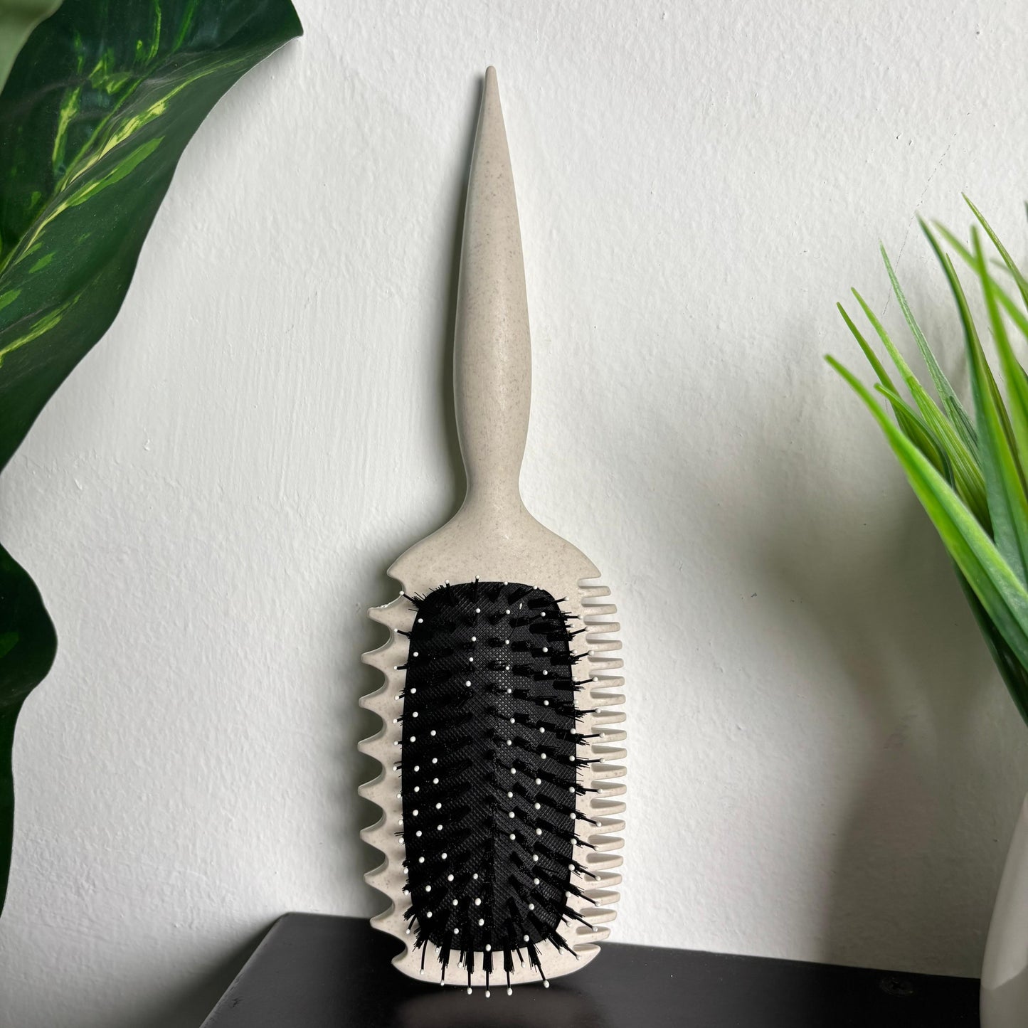 Curl-Defining Hair Brush