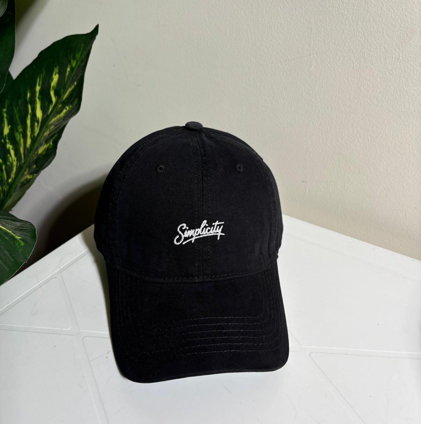 EMBROIDERED SIMPLICITY CAPS