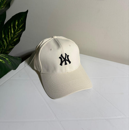NEW YORK YANKEES BASEBALL CAPS