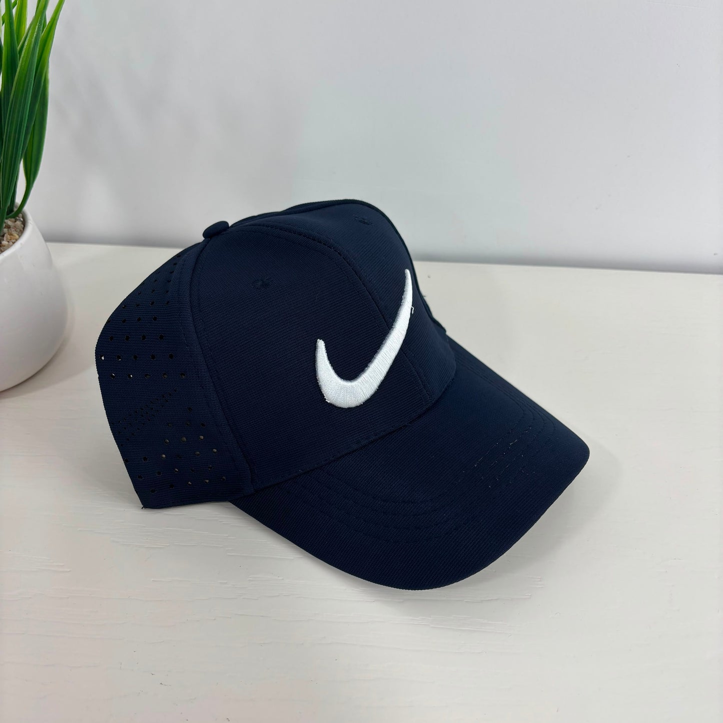 NIKE GOLF CAP