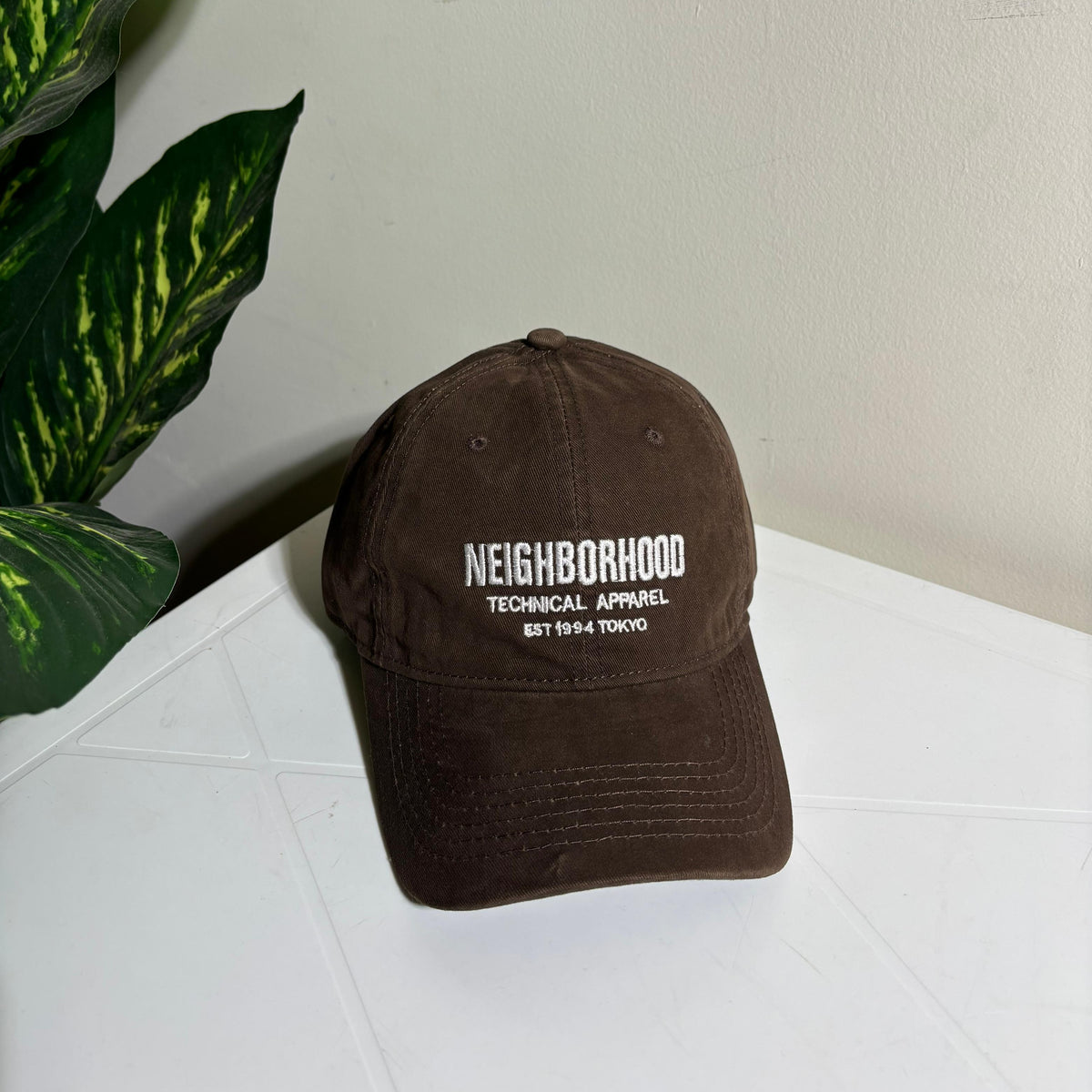 EMBROIDERED NEIGHBORHOOD CAPS