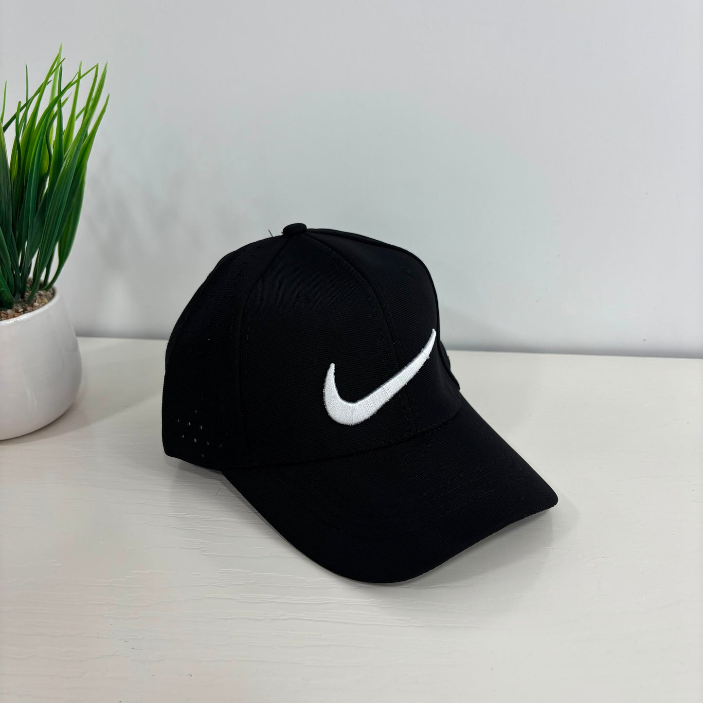 NIKE GOLF CAP