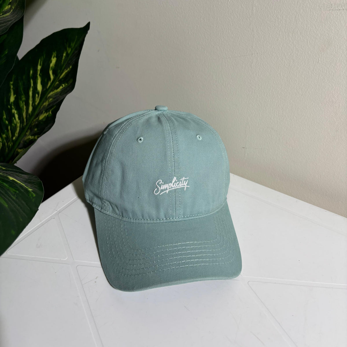 EMBROIDERED SIMPLICITY CAPS