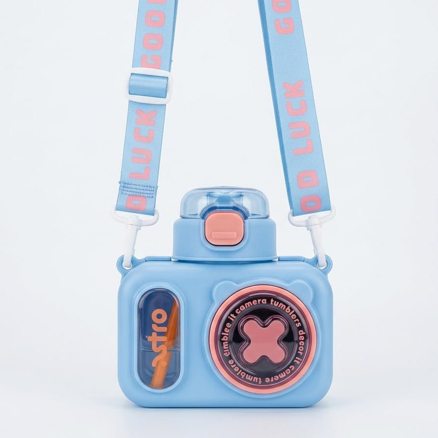 Camera-shaped water bottle
