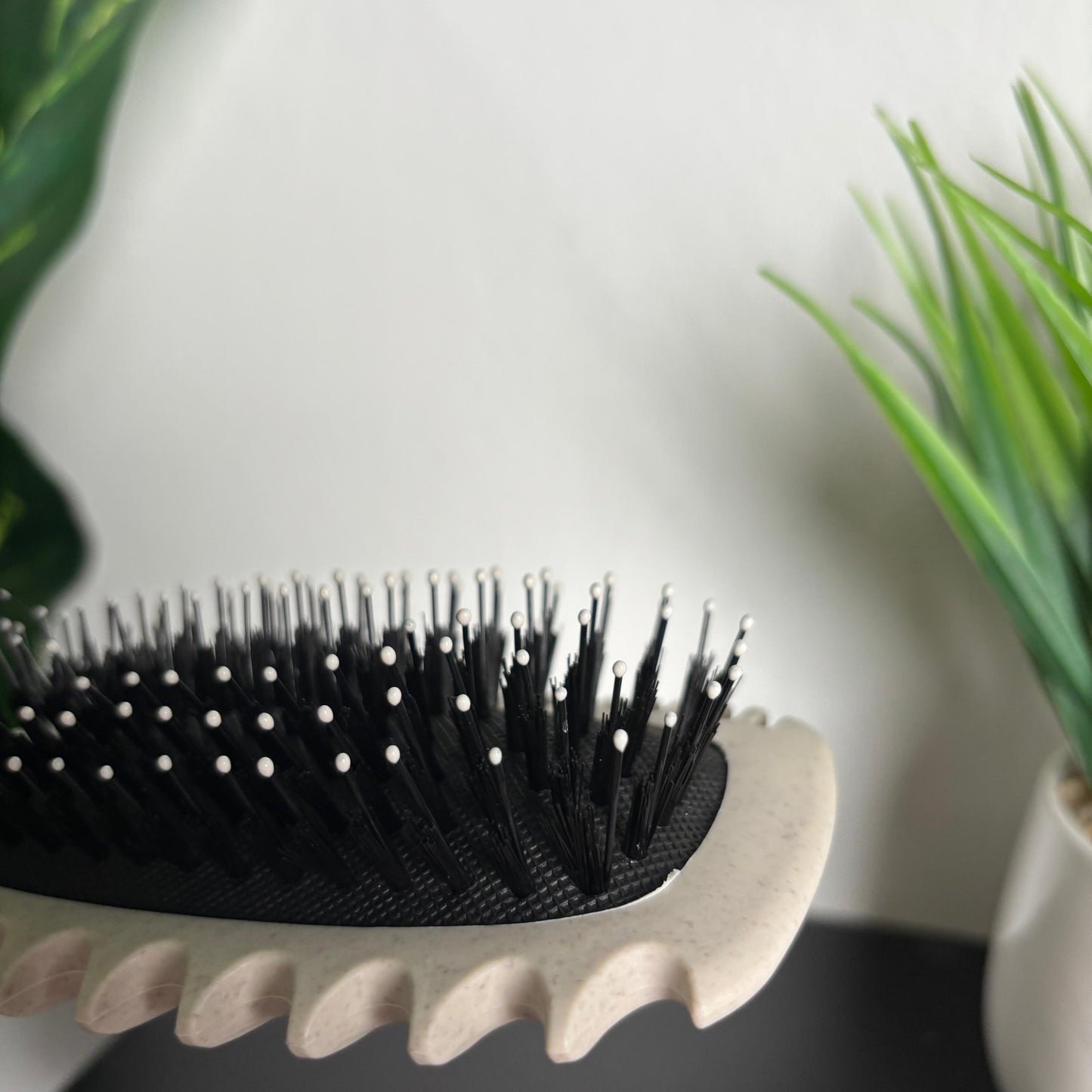 Curl-Defining Hair Brush