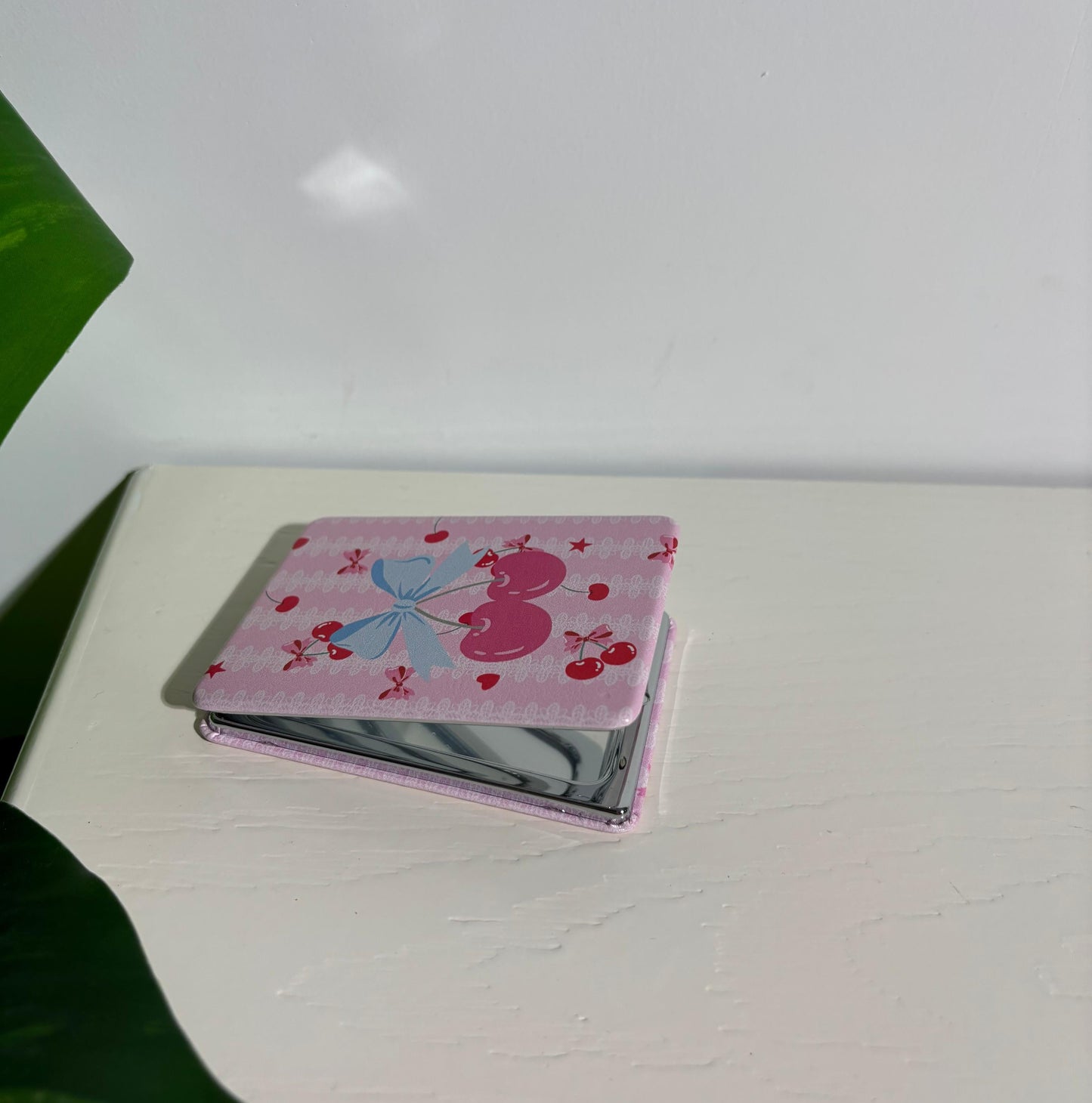 Cherry pocket mirror